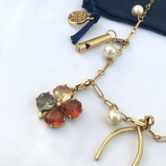 NWOT Tory Burch Clover Bass Christmas Necklace - Picture 4 of 8